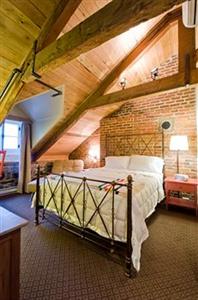 Auberge Place d'Armes Hotel Quebec City 24 rue Sainte-Anne