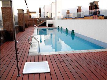 BMB Suites Santiago Huerfanos 1400