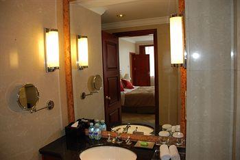 Jinjiang Hotel Xinhai Beijing No. 61 Jinbao Street Dongcheng District