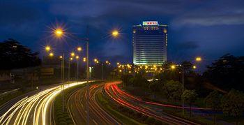 Cinese Hotel Dongguan At the crossing of the Dongguan highway