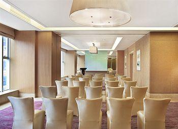 Sheraton Hotel Ningbo 50 Ciahong Rd (N)