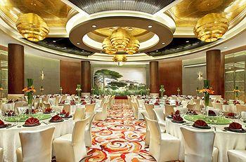 Sheraton Hotel Ningbo 50 Ciahong Rd (N)