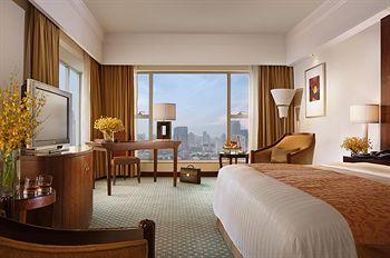 Sheraton Hotel Ningbo 50 Ciahong Rd (N)