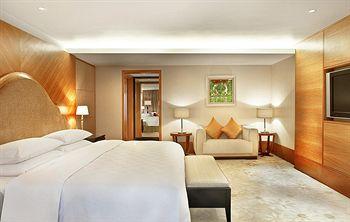 Sheraton Hotel Ningbo 50 Ciahong Rd (N)