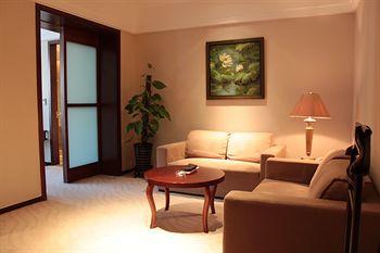 Dijon Hotel Shanghai 3988 Hong Xin Road