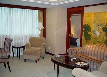 Best Western New Century Hotel Shanghai No. 1111 Li Yang Road