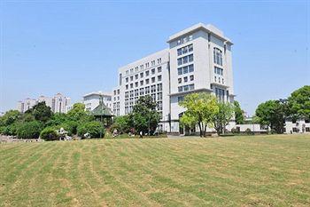 Cypress Garden Hotel Shanghai 2558 Yan'an Road West, Changning District