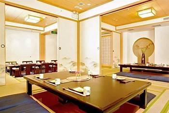 Guangdong Hotel Shanghai 328 Yixian Road Hongkou District