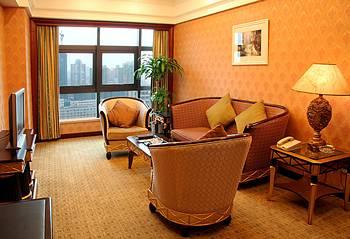 Pine City Hotel Shanghai 777 Zhao Jia Bang Road