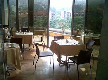 Diez Hotel Medellin Calle 10 # 34 11