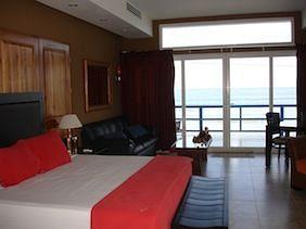 Nine Hotel Jaco Beach Front, 50mt south Condo Mar Arena