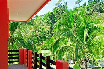 Inn On The Park Manuel Antonio Quepos From Entrance Marlin 200 Meters