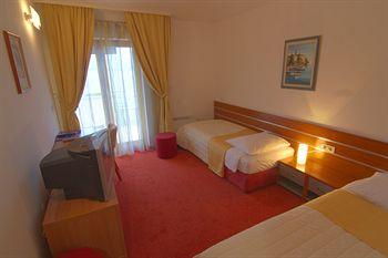 Eden Hotel Podstrana Strozanacka Cesta 76