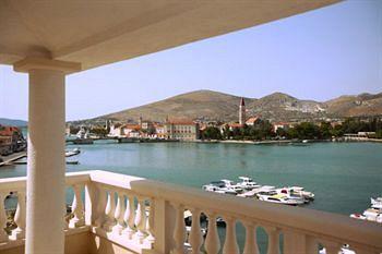 Palace Hotel Trogir Put Gradine bb