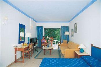 Paphos Gardens Holiday Resort Kleious Steet, PO Box 60195