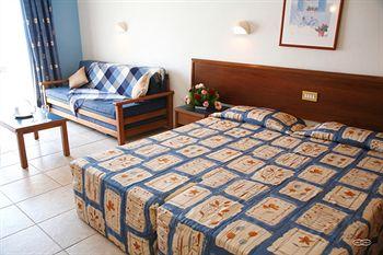 Eleni Holiday Village Apartments Paphos Ayiou Georgiou 5