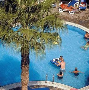 Artemis Hotel Apartments Paralimni Protaras Street 307, P.O. Box 33600