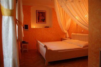 Garni Hotel Romantick Cesky Krumlov U Zelene Ratolesti 232