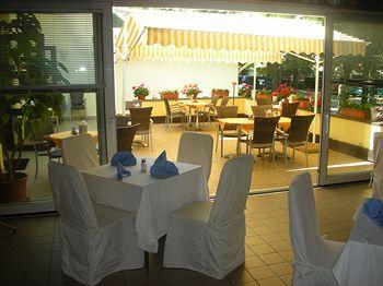 Svornost Hotel Prague Novozamecka 284