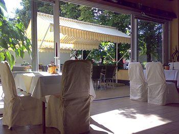 Svornost Hotel Prague Novozamecka 284