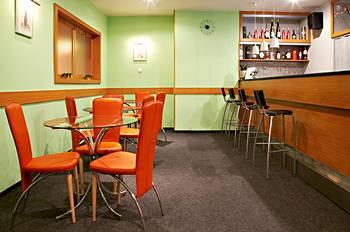 Mira Hotel Prague Vlastislavova 7
