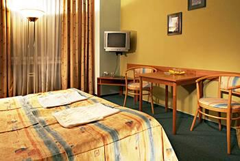 Mira Hotel Prague Vlastislavova 7
