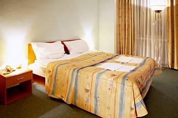Mira Hotel Prague Vlastislavova 7