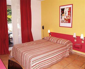 Royal Hotel Aigues-Mortes 939 Route De Nimes