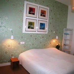 Hotel Saint Charles Antibes 10 rue Saint Charles