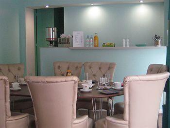 Hotel Saint Charles Antibes 10 rue Saint Charles