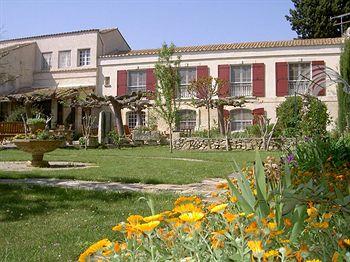 Auberge Du Mas De La Feniere Arles Voie touristique Number 453 Allee Des Prairies 