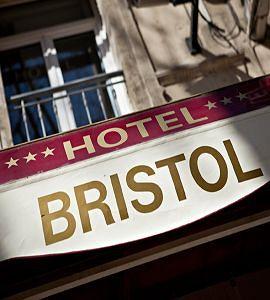 Bristol Hotel Avignon 44 Cours Jean Jaures