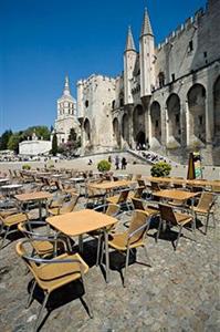 Bristol Hotel Avignon 44 Cours Jean Jaures