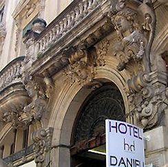 Hotel Danieli Avignon 17 Rue De La Republique