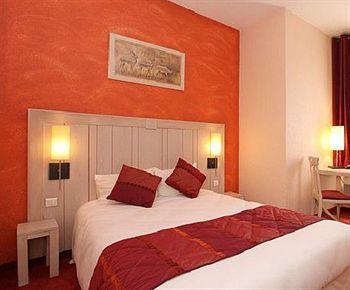 Le Berry Hotel Bourges 3 Place Du General Leclerc