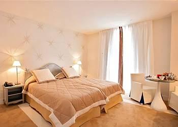 Hotel Renoir Cannes 7 Rue Edith Cavell