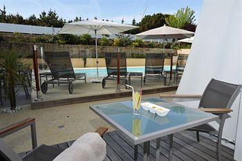 Hotel Le Churchill Carnac 70 Boulevard De La Plage