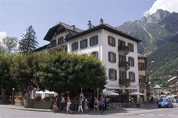 Hotel Gustavia Chamonix-Mont-Blanc 272 Avenue Michel-Croz