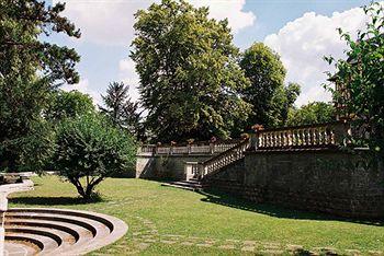 Chateau De Montvillargenne Hotel Gouvieux Avenue Francois Mathet