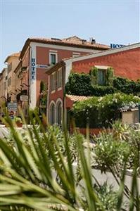 L'Arena Hotel Frejus 145, rue General de Gaulle