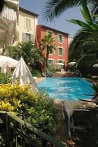 L'Arena Hotel Frejus 145, rue General de Gaulle