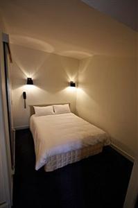 Hotel Henri IV La Rochelle 31 Rue Des Gentilshommes