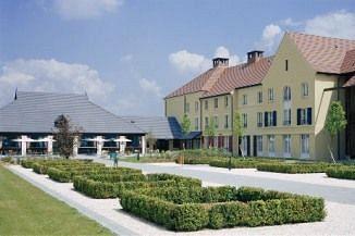 Kyriad At Disneyland Resort Paris Hotel Magny-le-Hongre 10 Avenue De La Fosse Des Pressoirs