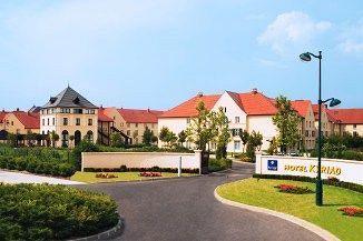 Kyriad At Disneyland Resort Paris Hotel Magny-le-Hongre 10 Avenue De La Fosse Des Pressoirs