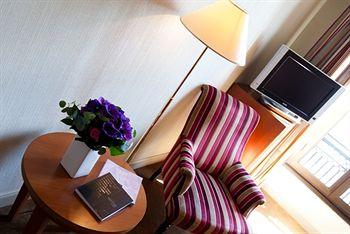 Hotel Westminster Nice 27 Promenade Des Anglais