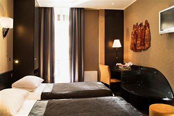 Best Western Hotel Le Jardin De Cluny Paris 9 Rue Du Sommerard