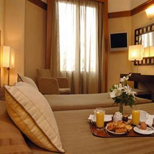 Best Western Hotel Mercedes Paris 128 Avenue De Wagram