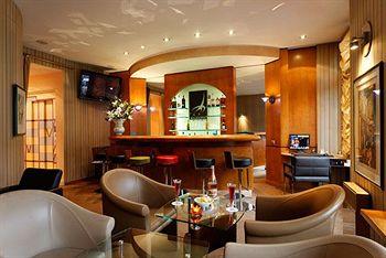 Splendid Hotel Tour Eiffel Paris 29 Avenue De Tourville