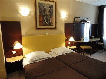 Hotel Clauzel Paris 33 Rue Des Martyrs