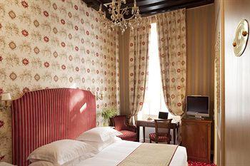 Hotel Dauphine Saint Germain Paris 36 Rue Dauphine